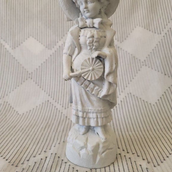 Young Woman with Fan White Painted Metal Shabby Chic Statue - Picture 3 of 11